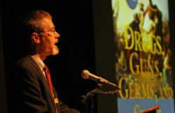 David Courtwright spoke about the history of drug abuse Tuesday at the Plaza Theatre. (Victor Calzada / El Paso Times)